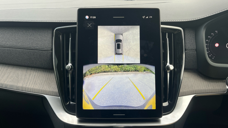 Volvo XC90 2.0 T8 PHEV Ultra Dark 5dr AWD Geartronic Estate